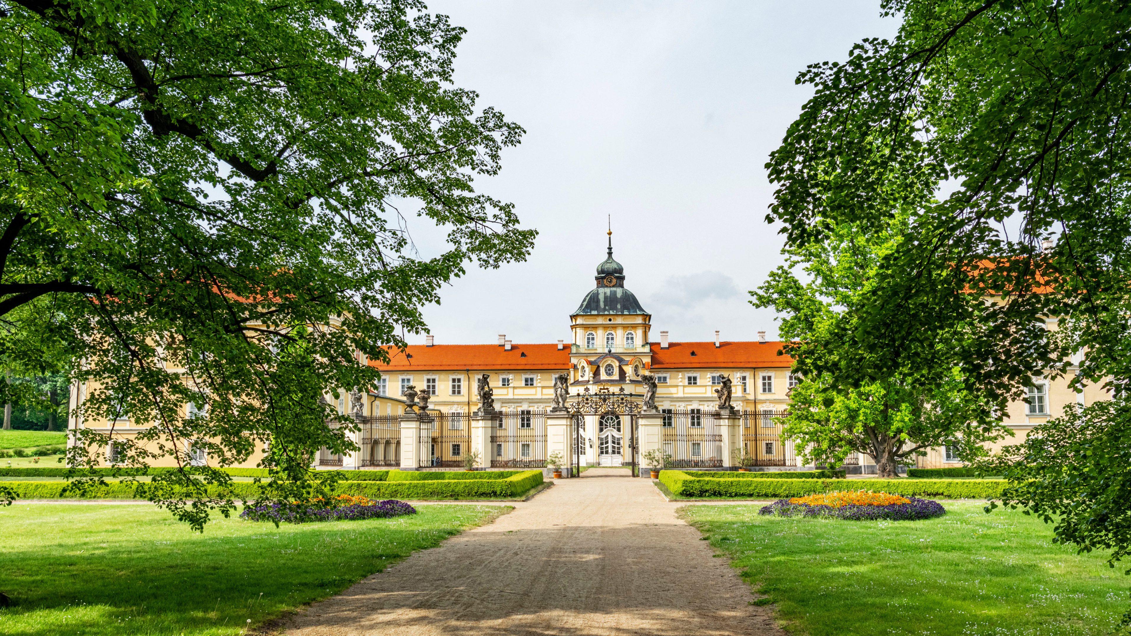 Swiss Life Select Hořovice